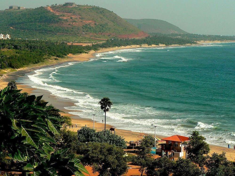 Four Points By Sheraton Visakhapatnam Hotel Exterior photo